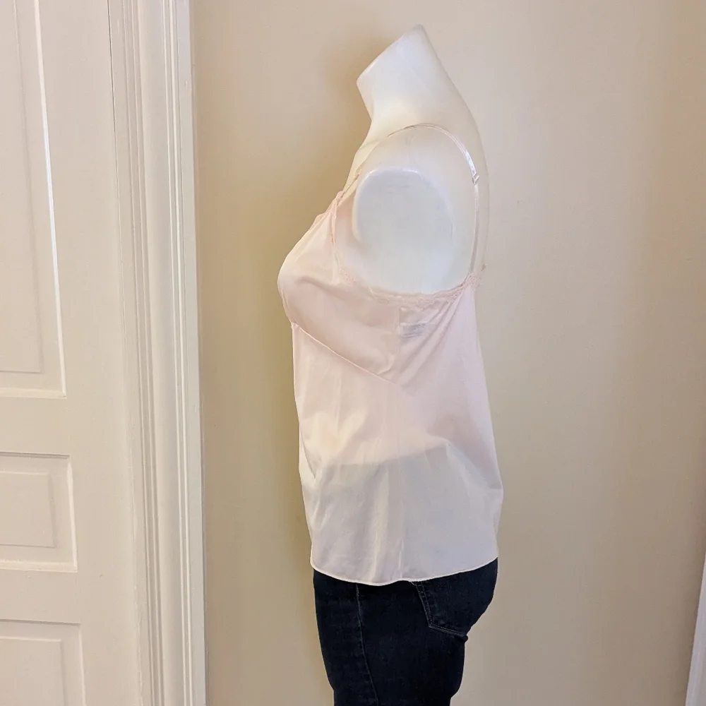 Vintage Lorrane pale pink camisole with lace trim size M - Picture 2 of 9